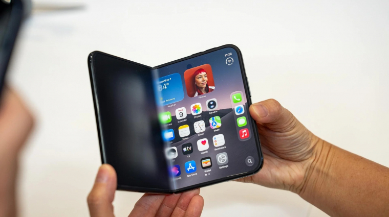 Az <i>Apple</i> nagyon sokat fizet a Samsungnak a hajlítható kijelzőiért