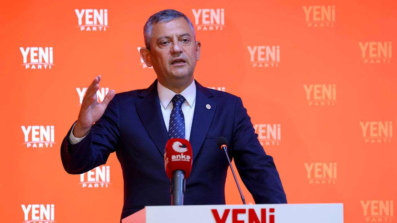 Özel'den LGBTİ+'ları hedef alan operasyona tepki: Adalet Bakanlığı'<i>nın</i> anayasayı yok saymasıdır