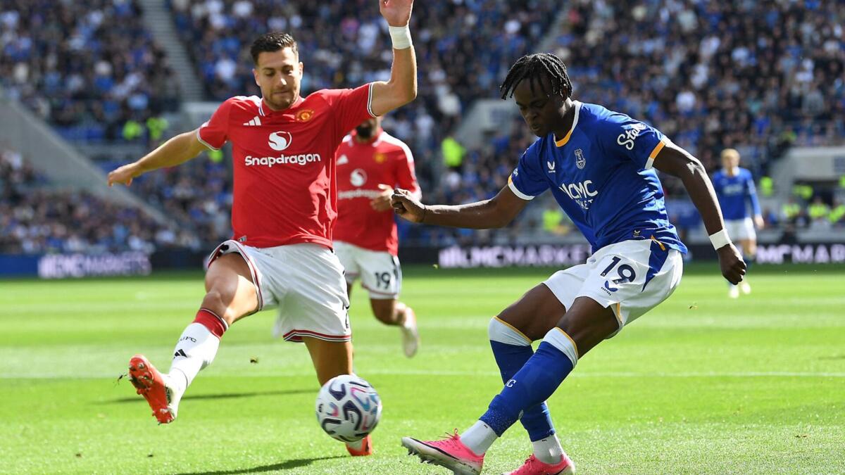 Everton e Manchester United empatam em <i>jogo</i> com final de loucos