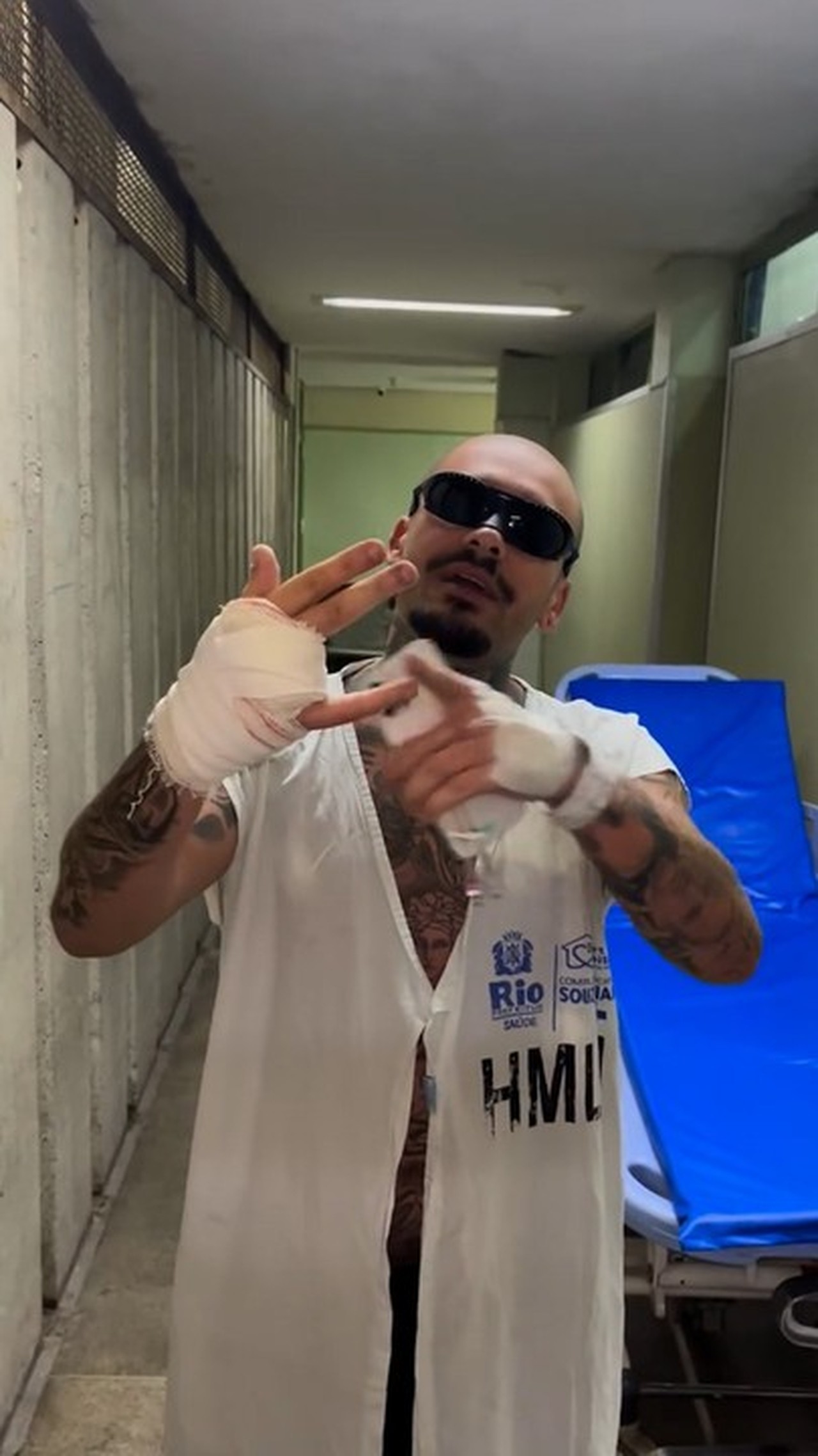 Streamer tem dedo amputado ao pular grade do <i>Rock</i> in Rio: 'Senti que machuquei, mas não sabia que...