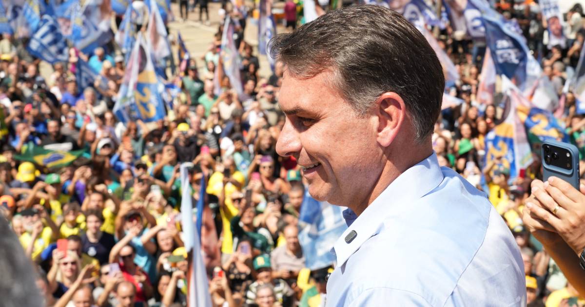 Cerco a Moraes e disputa com Lula embalam ato de Flávio na Avenida <i>Paulista</i>