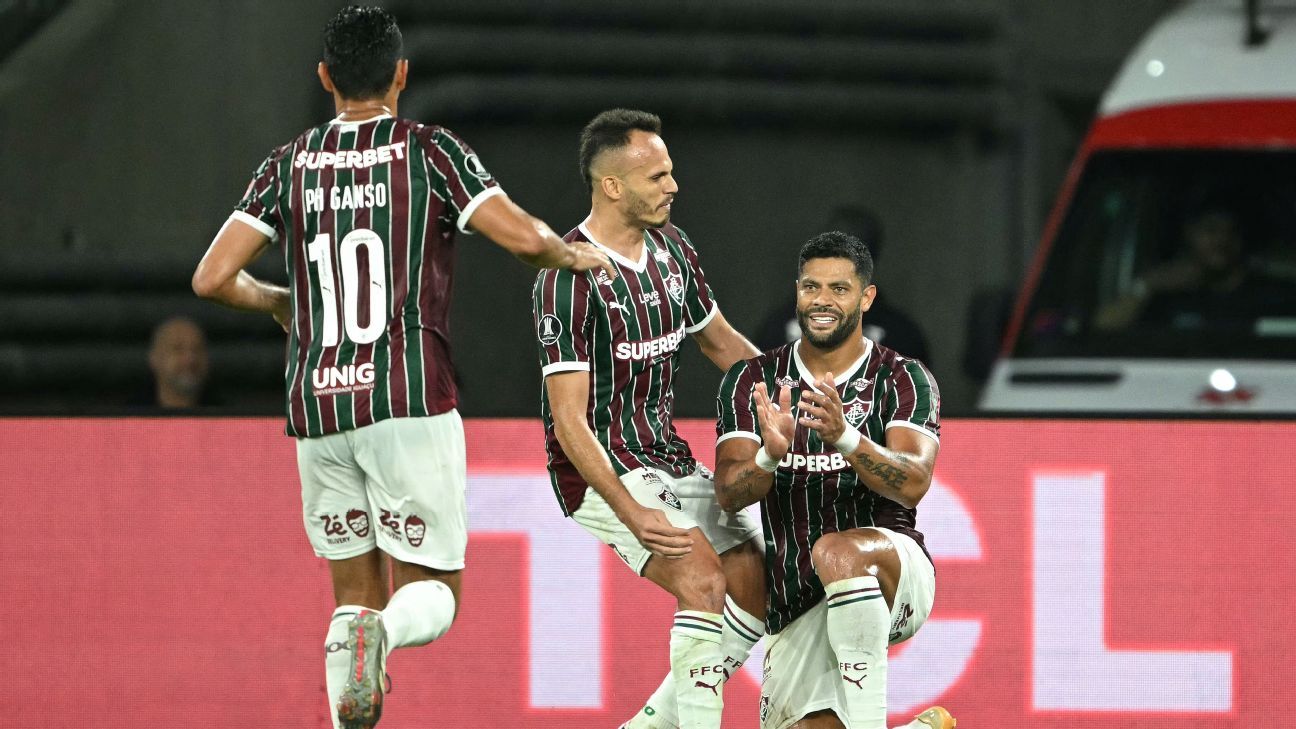 <i>Fluminense</i> conta com brilho de Hulk para sair na frente do Platense por vaga na semifinal da...